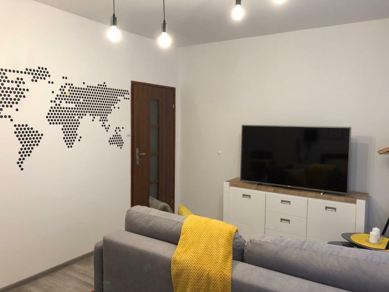Apartament Szczesliwa 13 - Plac Ratuszowy Jelenia Góra Esterno foto